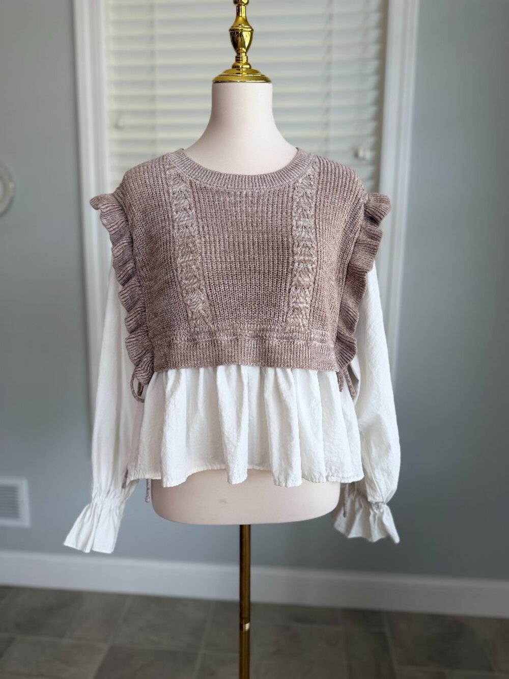 Illa Illa Mixed Media Knit & Woven Sweater Vest Boho Taupe & White Blouse Sz M